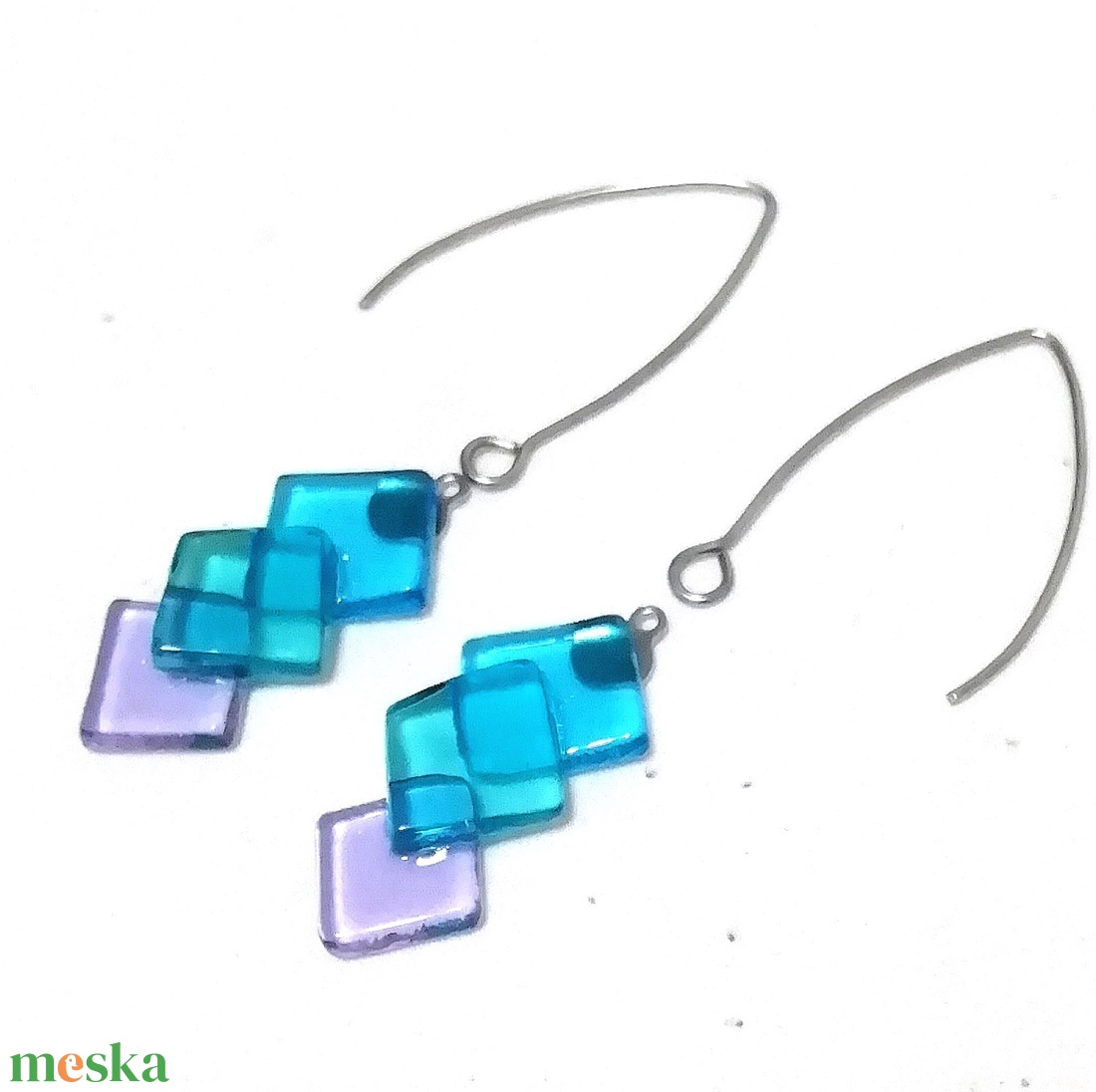 ORVOSI FÉM !  Kristály kockák trendi  fülbevaló  , ajándék  névnapra, születésnapra. - ékszer - fülbevaló - lógó fülbevaló - Meska.hu