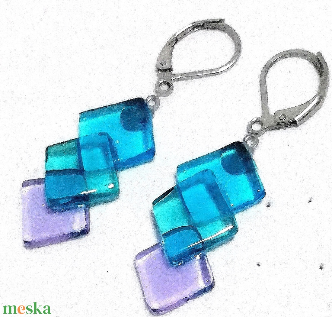 ORVOSI FÉM !  Kristály kockák trendi  fülbevaló  , ajándék  névnapra, születésnapra. - ékszer - fülbevaló - lógó fülbevaló - Meska.hu