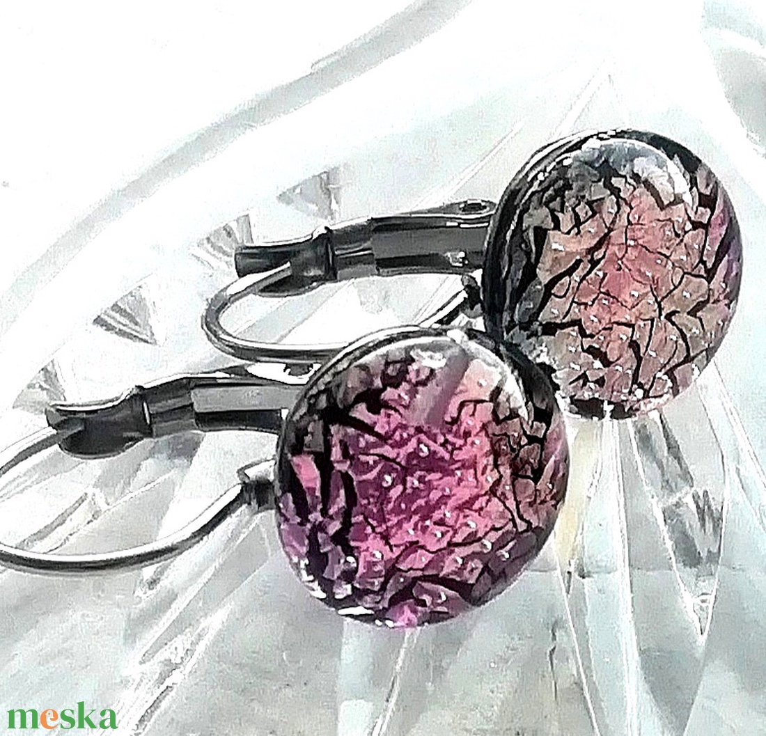 NEMESACÉL! Magnólia  dichroic kapcsos fülbevaló, ajándék nőknek névnapra, születésnapra.  - ékszer - fülbevaló - lógós kerek fülbevaló - Meska.hu