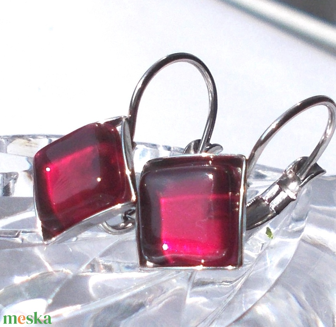 NEMESACÉL! Kristályos málna ragyogás fülbevaló, ajándék nőknek névnapra, születésnapra.  - ékszer - fülbevaló - lógó fülbevaló - Meska.hu