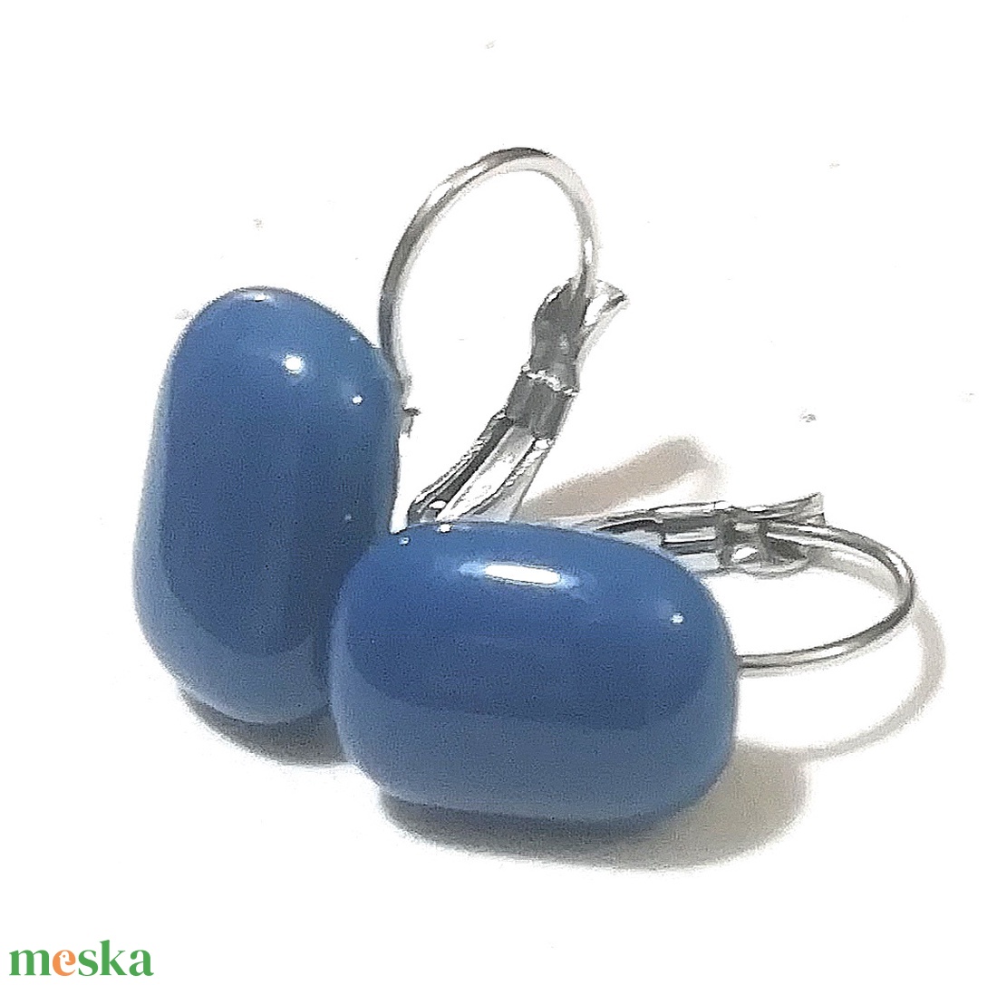 ORVOSI ACÉL! Kék kapszula formájú trendi üveg fülbevaló. - ékszer - fülbevaló - lógó fülbevaló - Meska.hu