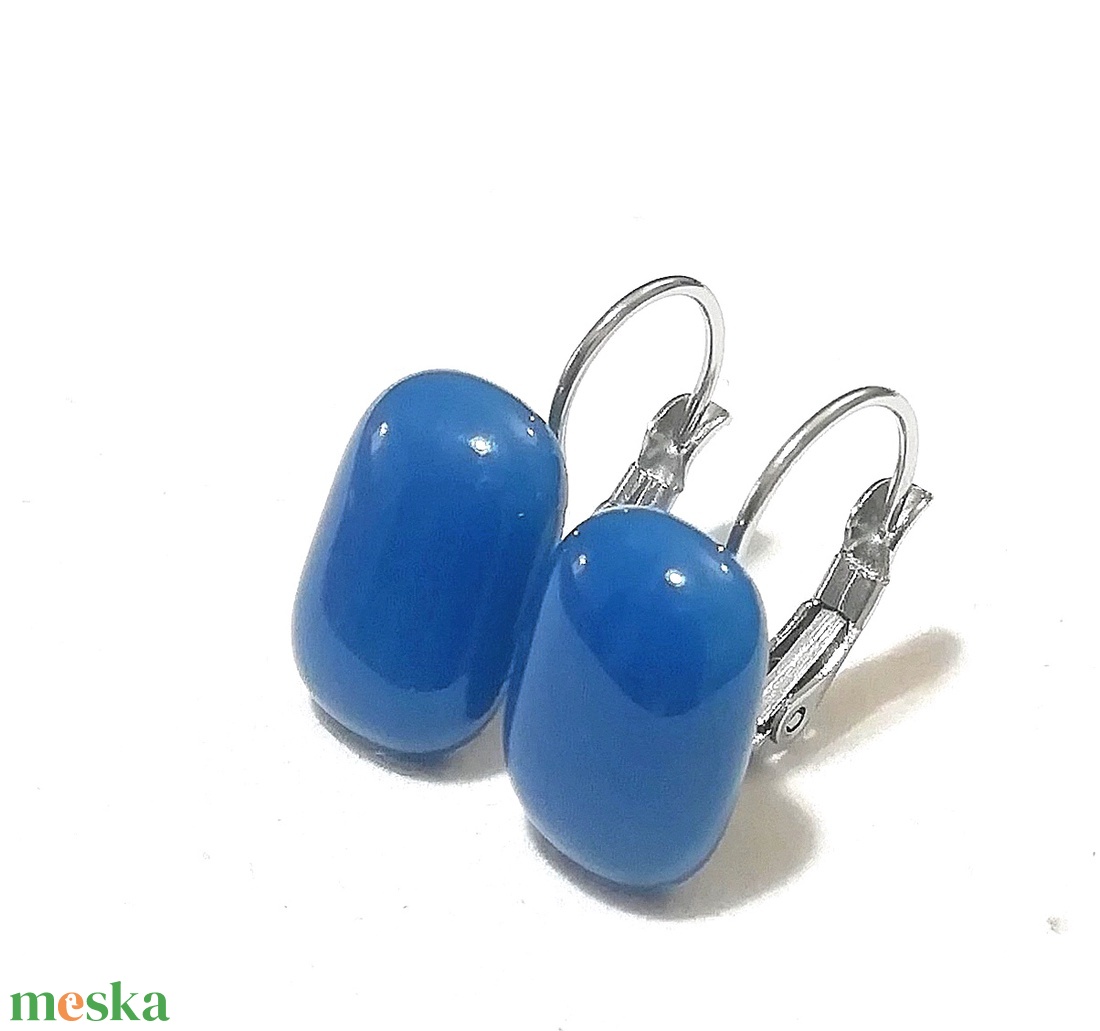 ORVOSI ACÉL! Kék kapszula formájú trendi üveg fülbevaló. - ékszer - fülbevaló - lógó fülbevaló - Meska.hu