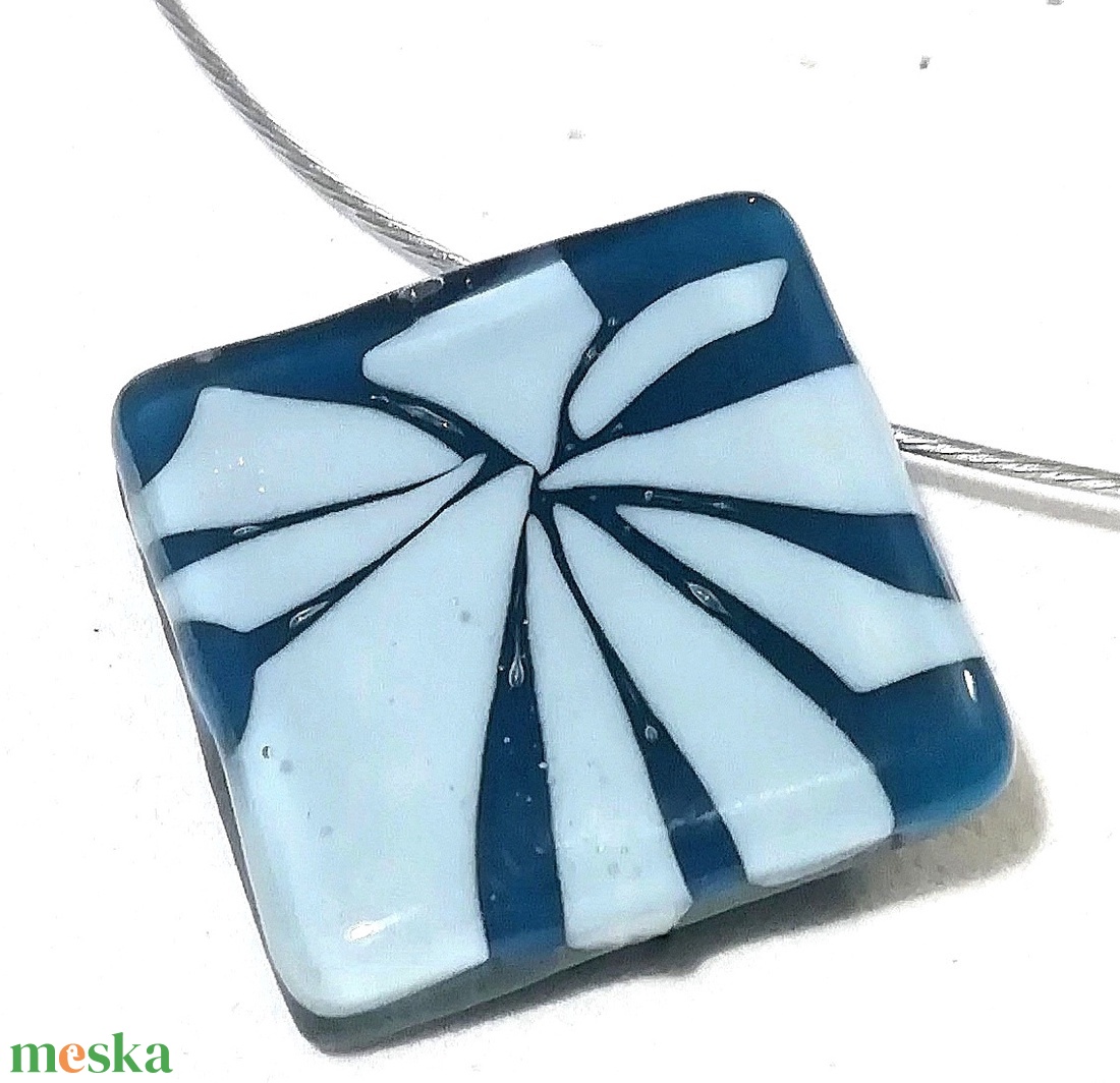 NEMESACÉL!  Kék -fehér nyaklánc, ajándék névnapra, születésnapra. - ékszer - ékszerszett - Meska.hu