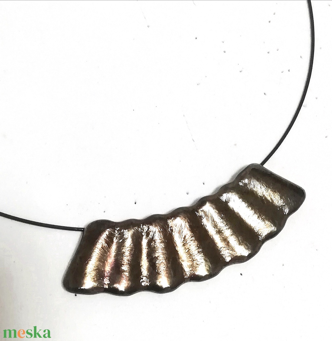 Bronzos hullámzás dichroic nyaklanc ajándék névnapra, születésnapra. - ékszer - nyaklánc - párhuzamos nyaklánc - Meska.hu