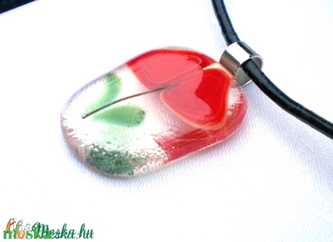 Pipacsos  medál, virágos üvegkszer ajándék lányoknak névnapra, születésnapra. - ékszer - nyaklánc - medálos nyaklánc - Meska.hu