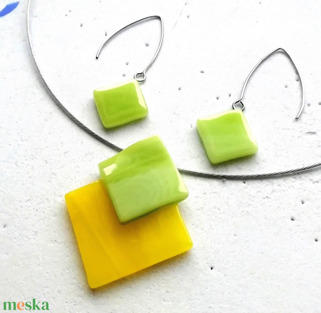 NEMESACÉL!  Zöld-sárga ékszerszett, ajándék nőknek, lányoknak névnapra, születésnapra. - ékszer - ékszerszett - Meska.hu