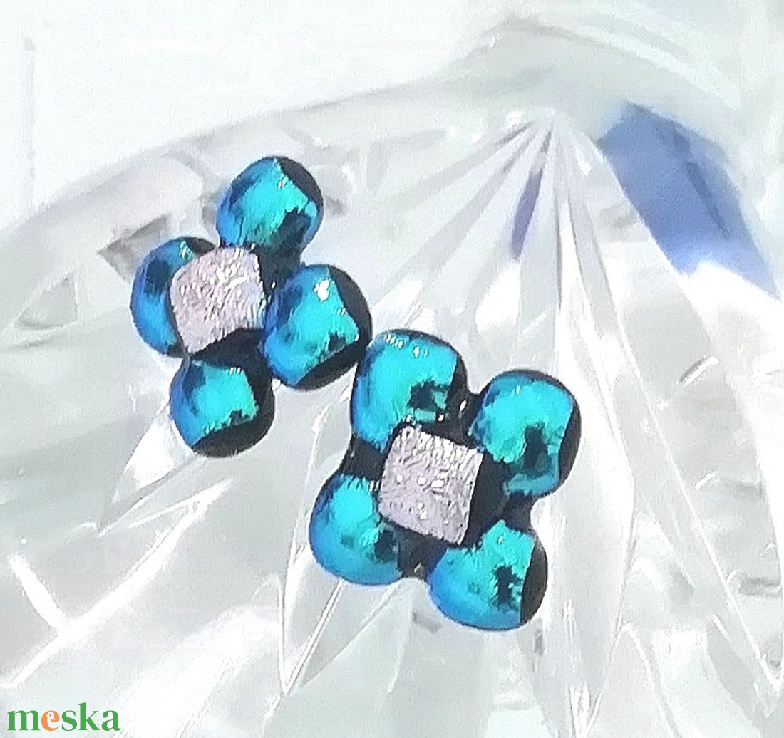 ORVOSI FÉM! ! Csillagvirág  stiftes fülbevaló, ajándék névnapra, születésnapra. - ékszer - fülbevaló - pötty fülbevaló - Meska.hu