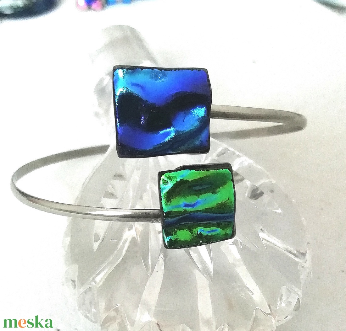 AKCIÓ! Nemesacél kék-zöld kockák trendi karkötő.  - ékszer - ékszerszett - Meska.hu