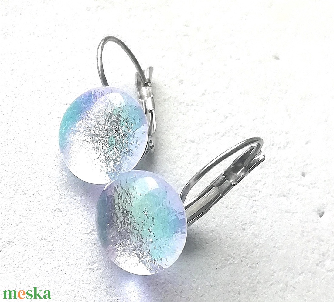 NEMESACÉL! Holdfény üveg fülbevaló, ajándék nőknek névnapra, születésnapra. - ékszer - fülbevaló - lógós kerek fülbevaló - Meska.hu