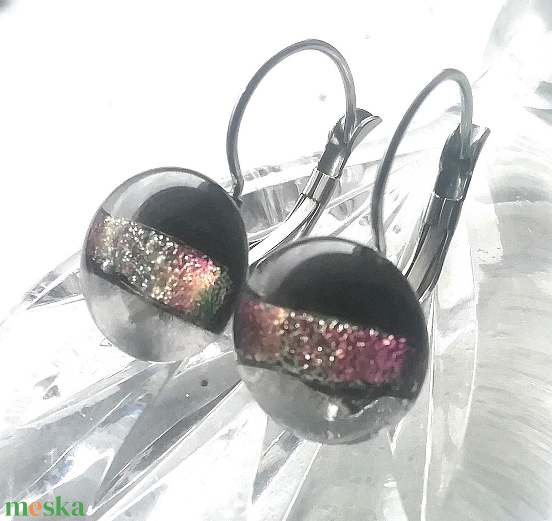 Fekete-rózsaszín szalagos  kapcsos fülbevaló, ajándék nőknek névnapra, születésnapra.  - ékszer - fülbevaló - lógós kerek fülbevaló - Meska.hu