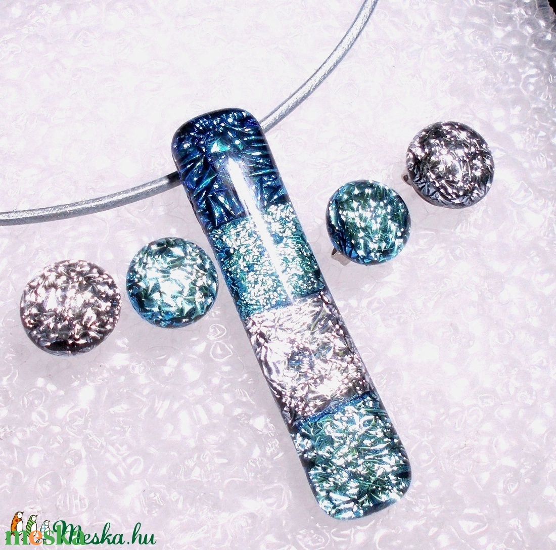  Ezüstös kékek dichroic ékszerszett, születésnapra, névnapra.  - ékszer - ékszerszett - Meska.hu