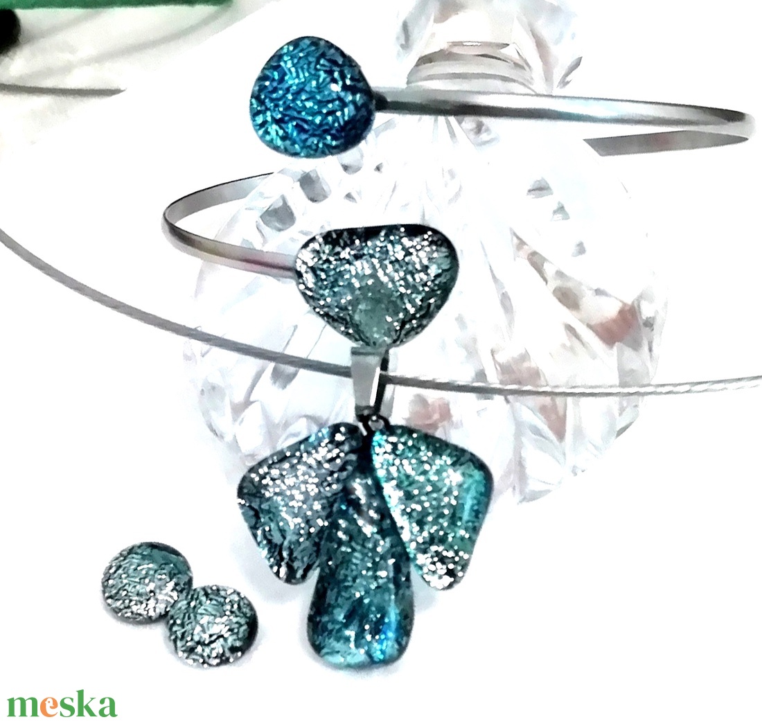  NEMESACÉL!  Ezüstkék cseppek dichroic ékszerszett. - ékszer - ékszerszett - Meska.hu