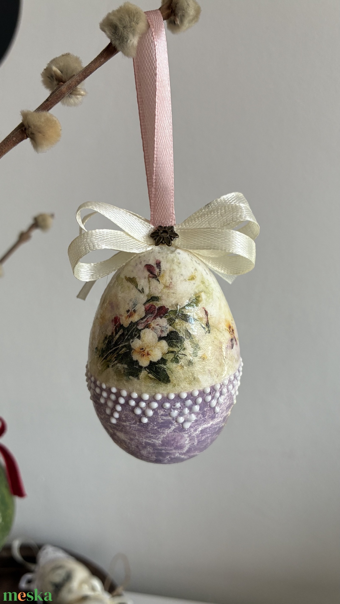 Lila tulipános húsvéti tojás - ünnepi díszek, dekorációk - húsvéti díszek és dekorációk - húsvéti tojás, hímestojás - Meska.hu