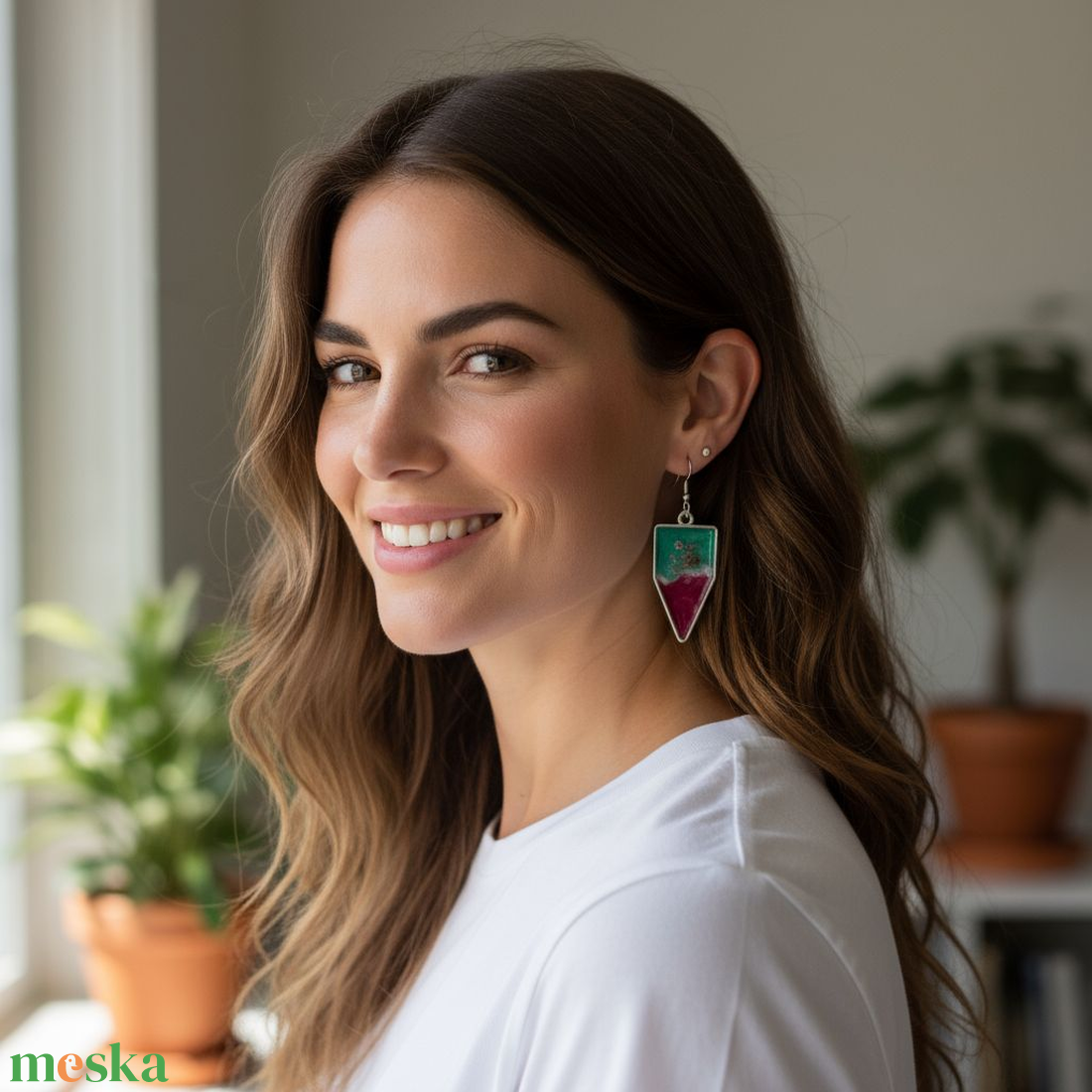  Két Színes Műgyanta Fülbevaló Variáció: Erdei Gyümölcs vagy Trópusi Napfény Préselt Virágokkal - ékszer - fülbevaló - lógó fülbevaló - Meska.hu