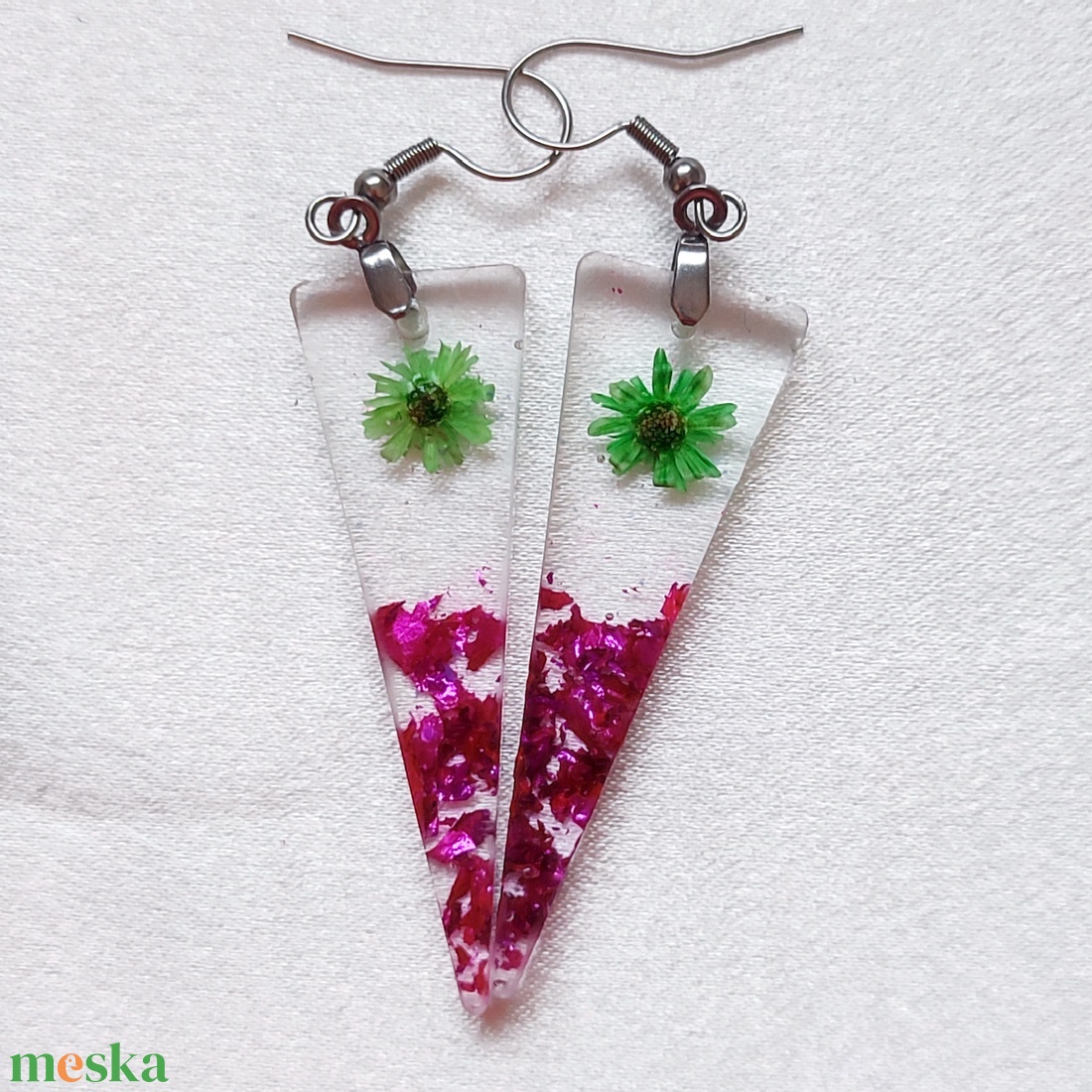Magenta Zöld Műgyanta Ékszerszett Valódi virágokkal és pink füstfóliával - ékszer - ékszerszett - Meska.hu