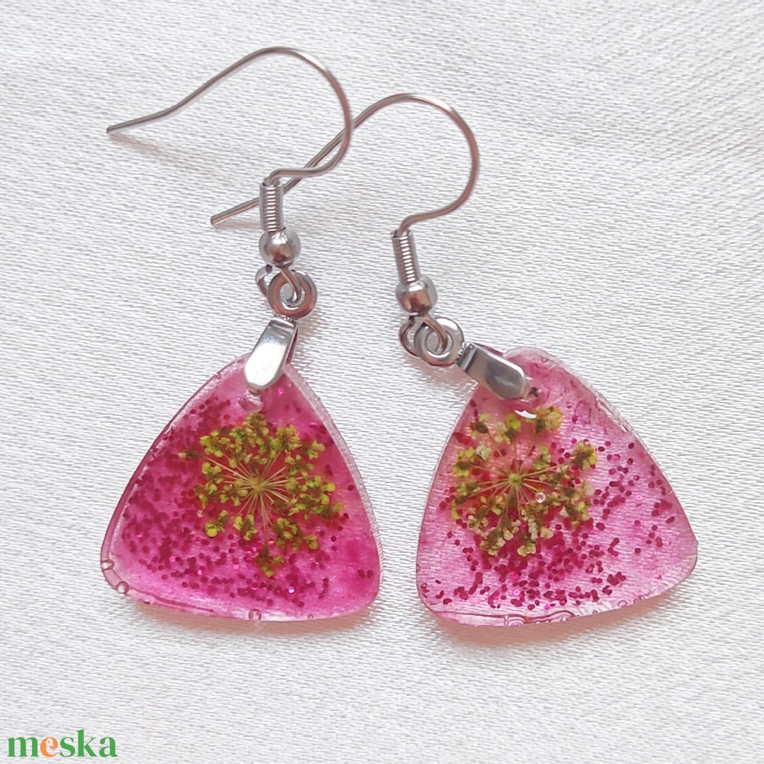 Bájos Rózsaálom Ékszerszett - Gyanta medál és fülbevaló préselt virágokkal - ékszer - ékszerszett - Meska.hu