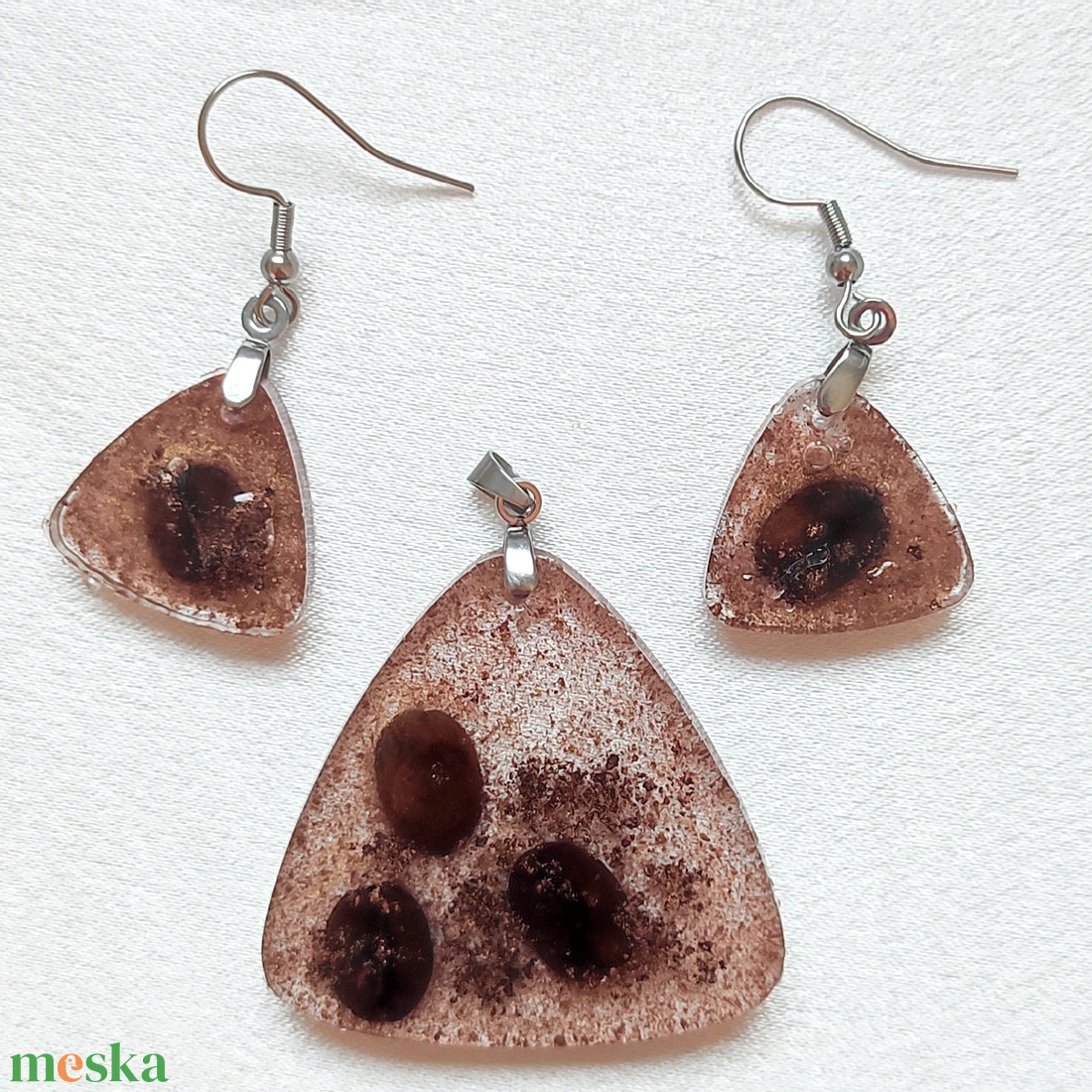 Kávé Latte - Kávészemek műgyantában - ékszer - ékszerszett - Meska.hu