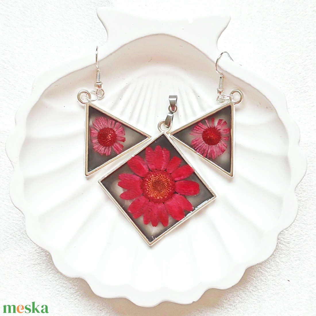 Dinamikus Kontraszt - Valódi Vörös virágos szett fém kerettel - ékszer - ékszerszett - Meska.hu
