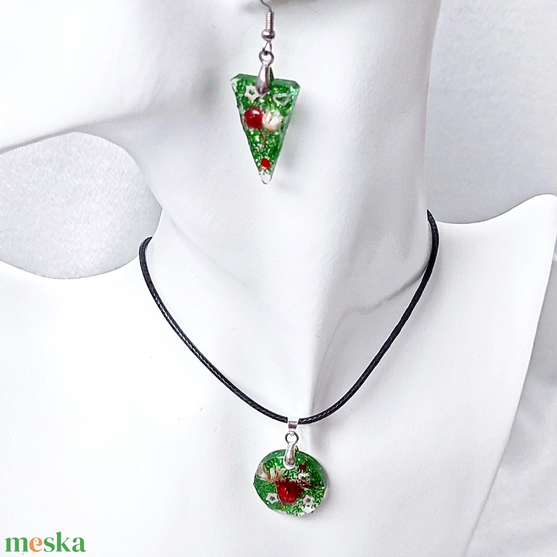 Ragyogó Karácsonyi Bogyók � Ünnepi Zöld Csillogó Gyanta Ékszerszett - ékszer - ékszerszett - Meska.hu