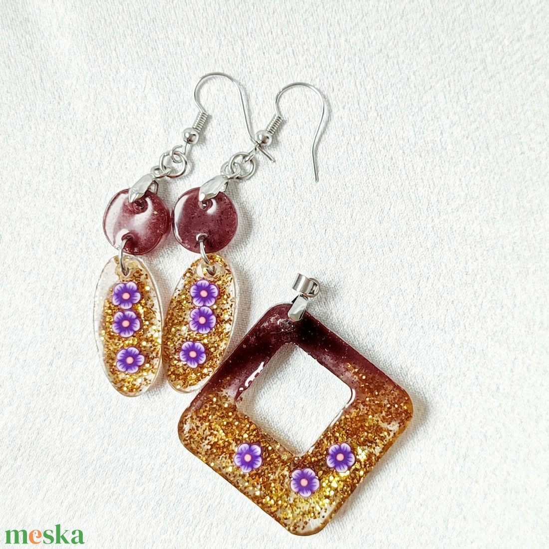 Arany Ragyogás � Lila Virágos Műgyanta Ékszerszett - ékszer - ékszerszett - Meska.hu