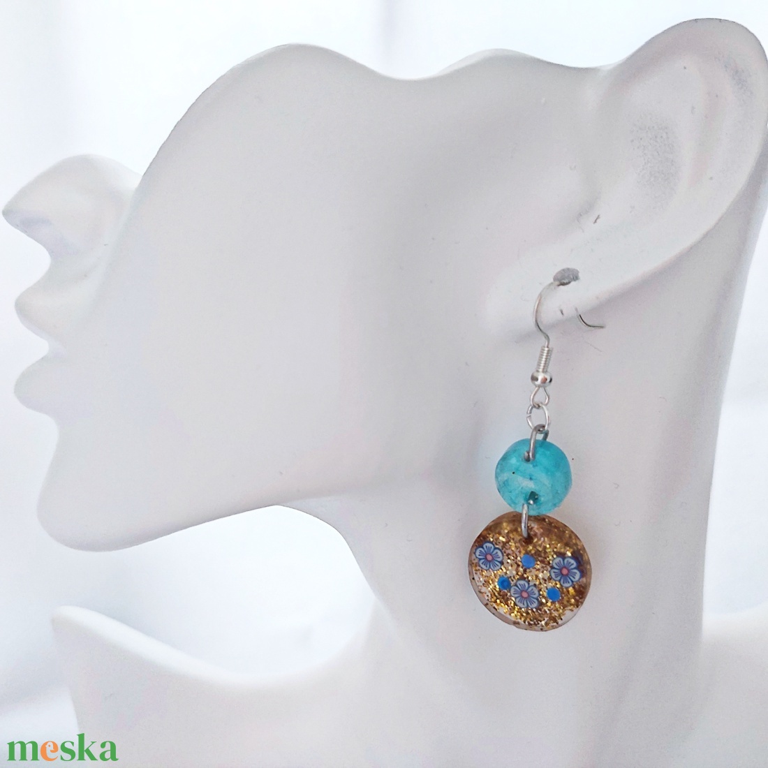 Absztrakt Művészet � Geometrikus Műgyanta Fülbevaló Arany Csillogással - ékszer - fülbevaló - lógó fülbevaló - Meska.hu