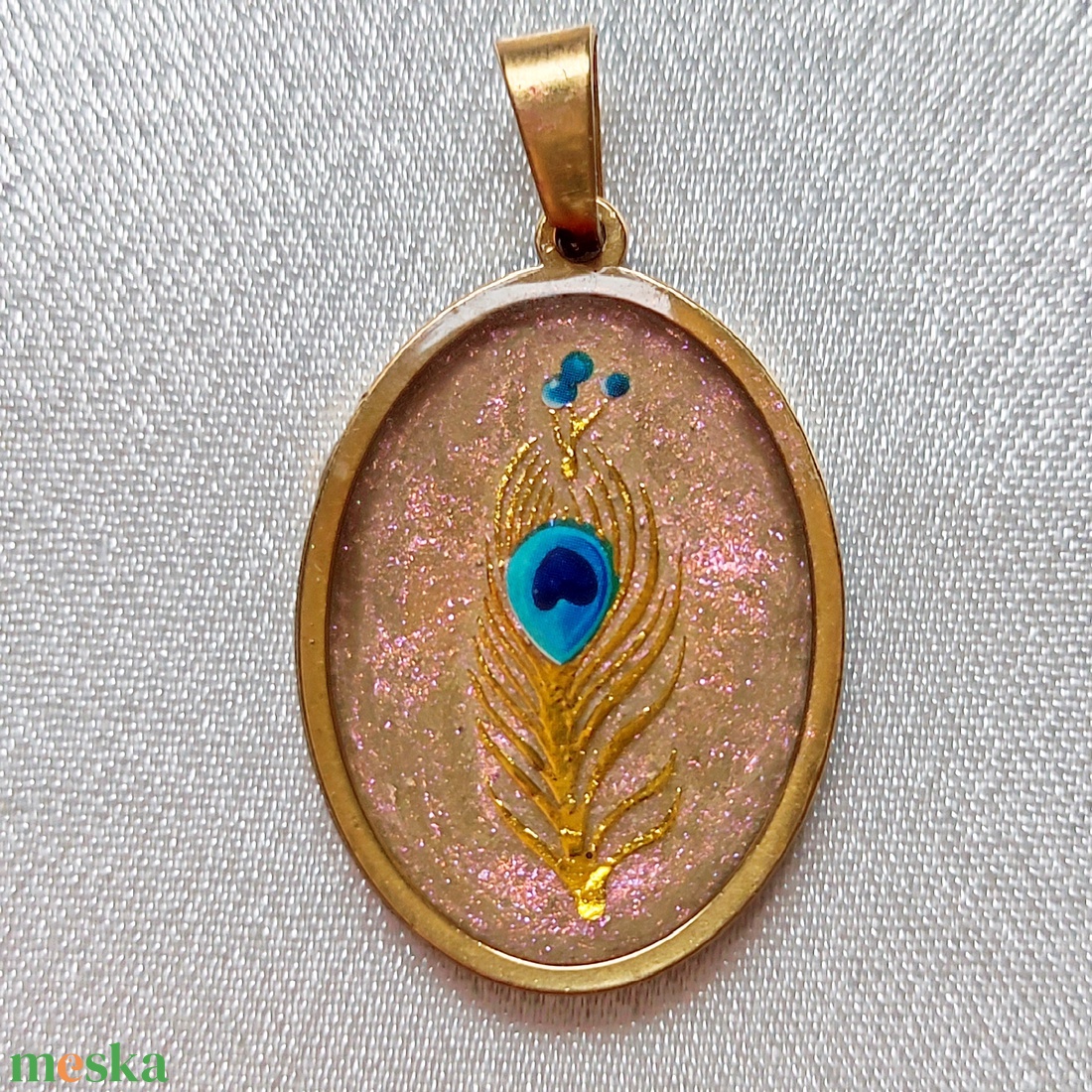 Elegáns pávaszemes ovális medál  - ékszer - nyaklánc - medálos nyaklánc - Meska.hu