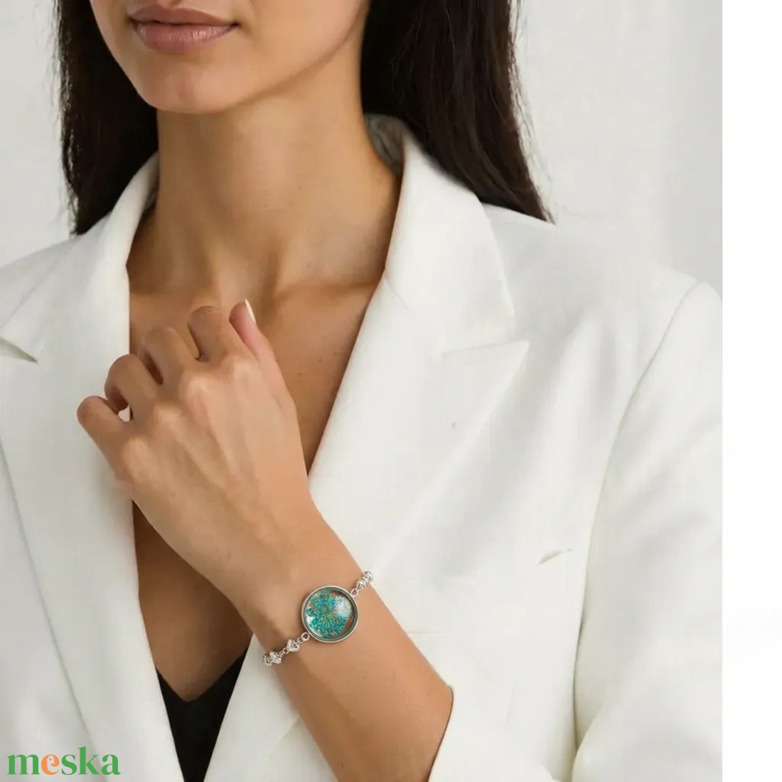 Üveglencse Karkötő Valódi Virágokkal Kék és Piros - ékszer - karkötő - charm karkötő - Meska.hu