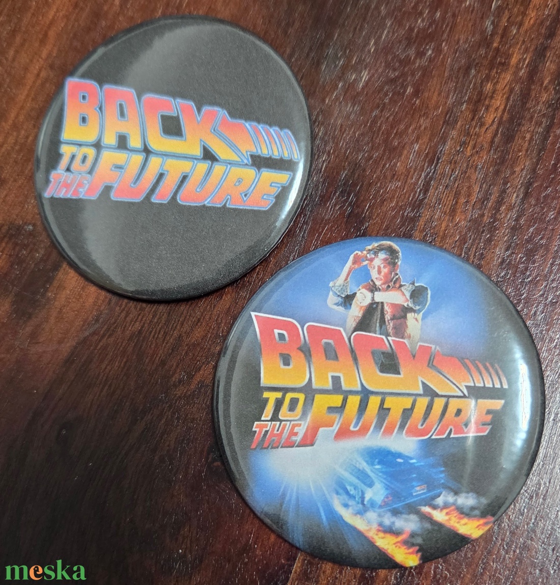 Időutazás a kabátodon! � Vissza a jövőbe kitűző szett (58 mm) - ékszer - kitűző és bross - Meska.hu