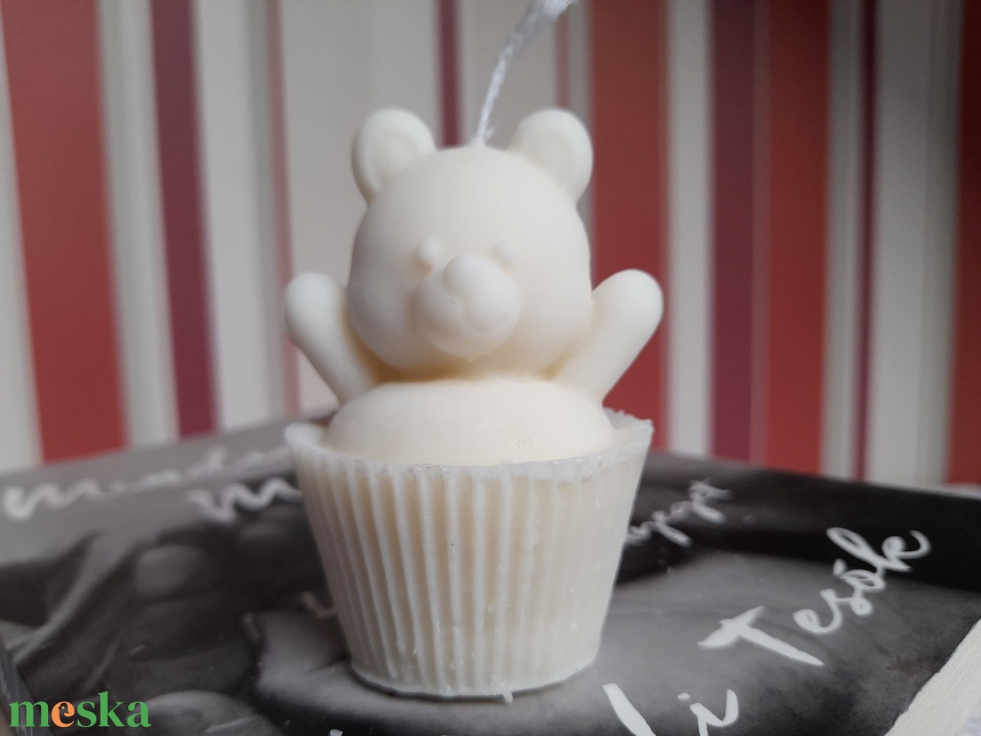 Mackós muffinka gyertya - otthon & életmód - gyertya, illat, aroma - gyertya - Meska.hu Mackós muffinka gyertya - otthon & életmód - gyertya, illat, aroma - gyertya - Meska.hu