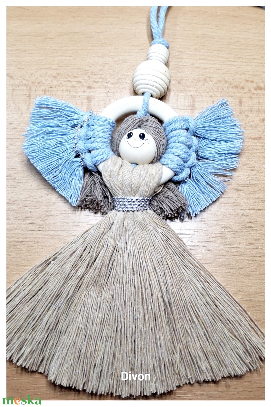 Angyalka,  makramé fonással karácsonyi ajándék dísz  - karácsony - karácsonyi lakásdekoráció - karácsonyfadíszek - Meska.hu