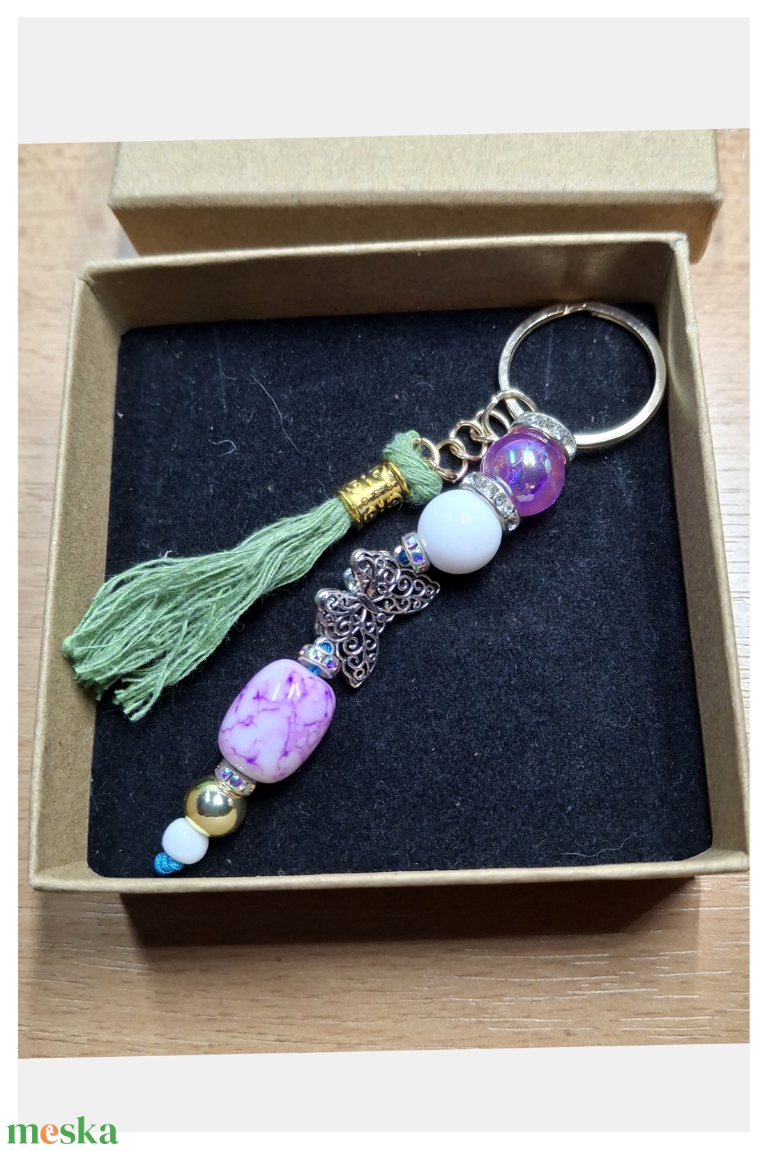 Gyöngyös - makramé kulcstartó kulcstartó karikára fűzve - táska & tok - kulcstartó & táskadísz - kulcstartó - Meska.hu