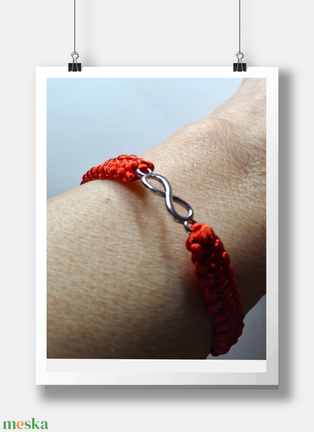 Végtelen szeretet medállal készült karkötő  - ékszer - karkötő - fonott karkötő - Meska.hu