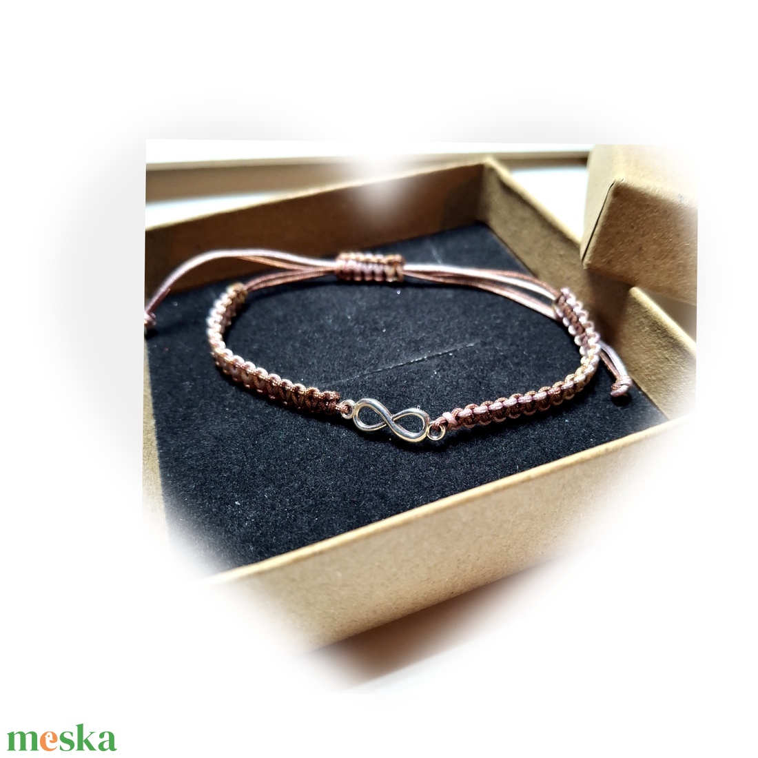 Végtelen szeretet karkötő fonott zsinórból készült  - ékszer - karkötő - fonott karkötő - Meska.hu