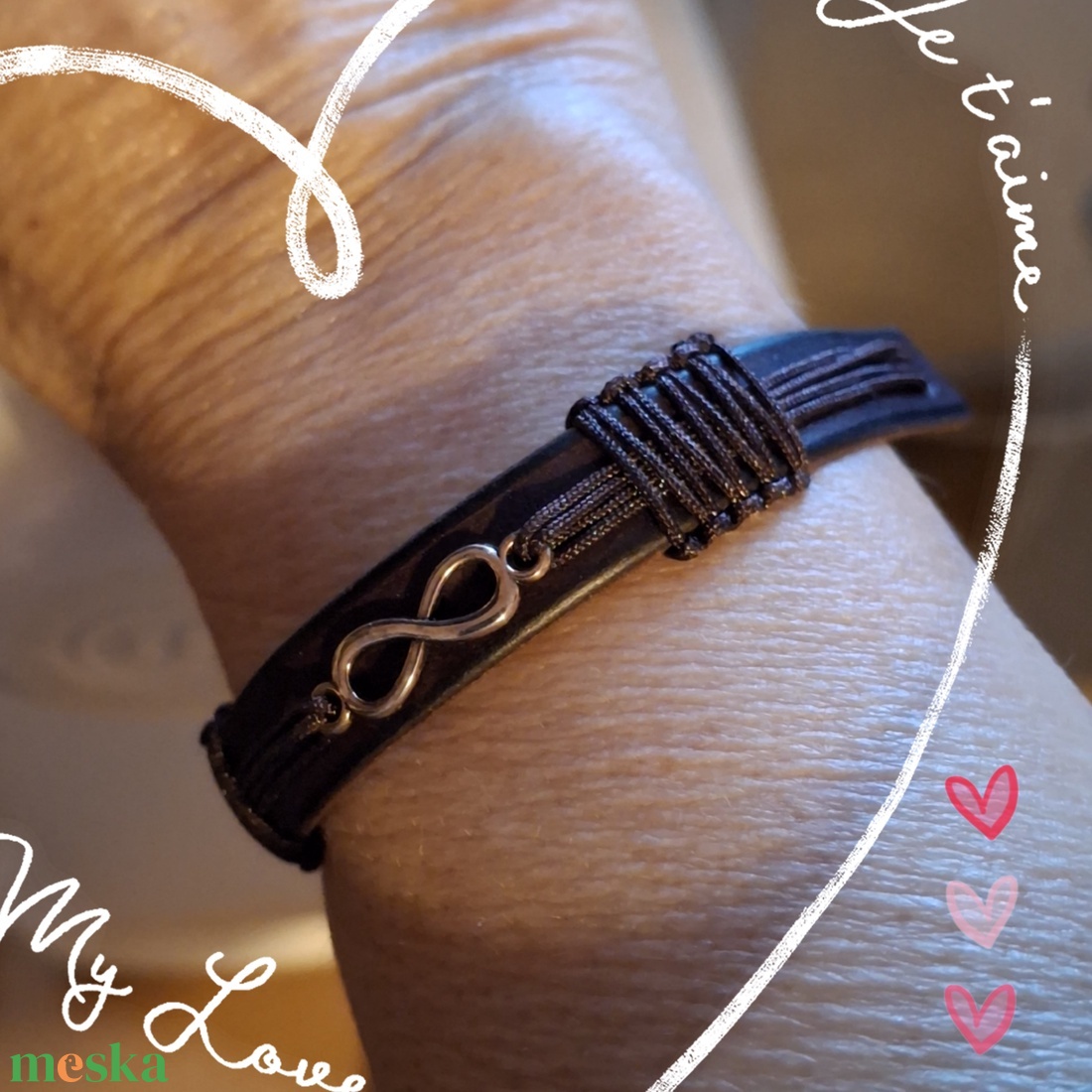 Bőrkarkötő végtelen szeretet medállal  - ékszer - karkötő - karkötő medállal - Meska.hu