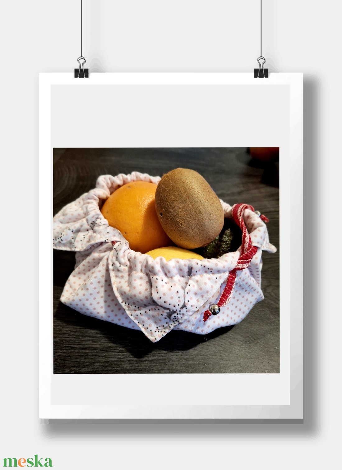 Dekoratív színes mintás szütyők ajándék ötlet - kellékek & szerszámok - ékszerkellék - medáltartó, medálkapocs - Meska.hu