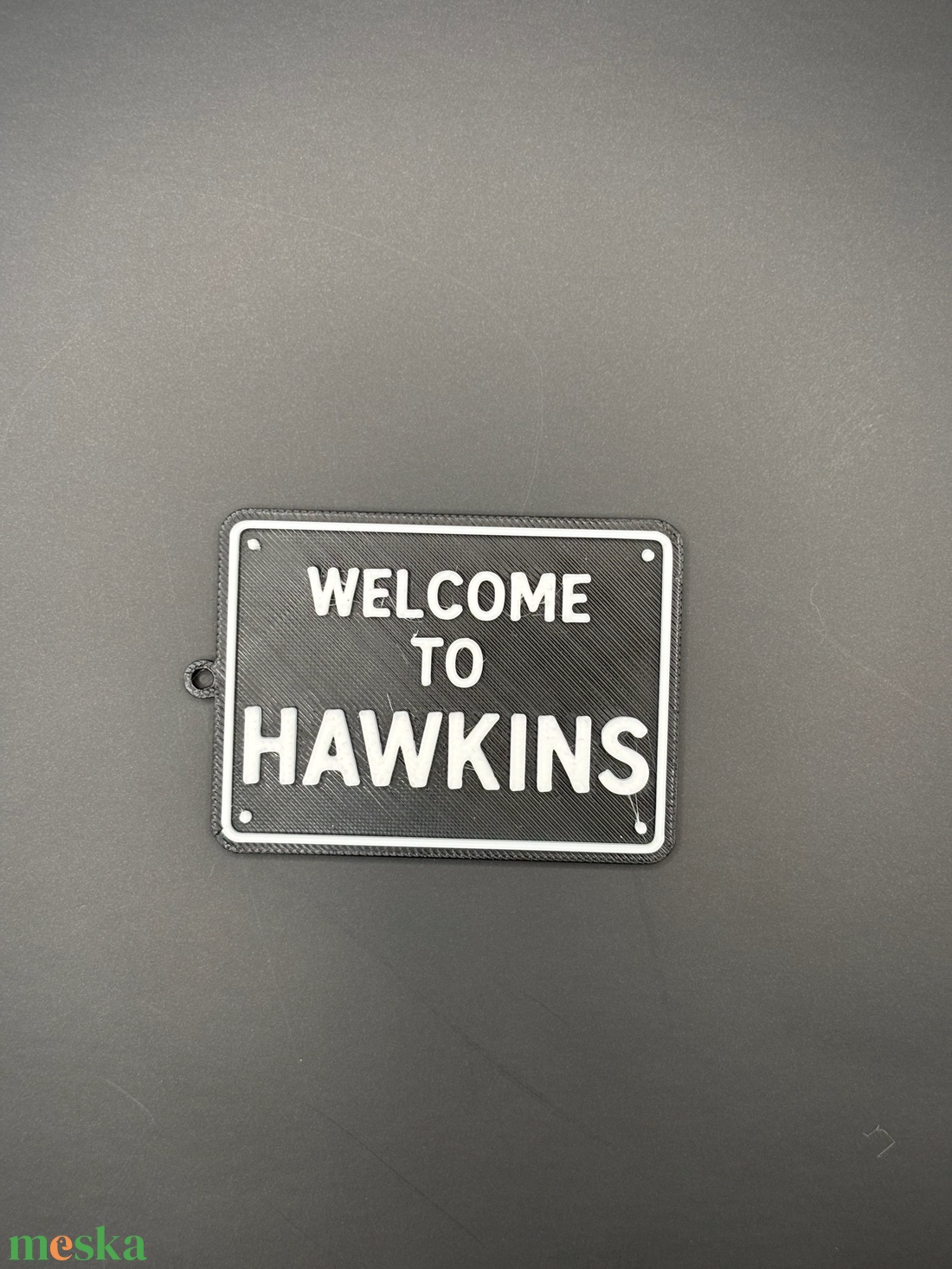 ST kulcstartó Hawkins - táska & tok - kulcstartó & táskadísz - kulcstartó - Meska.hu