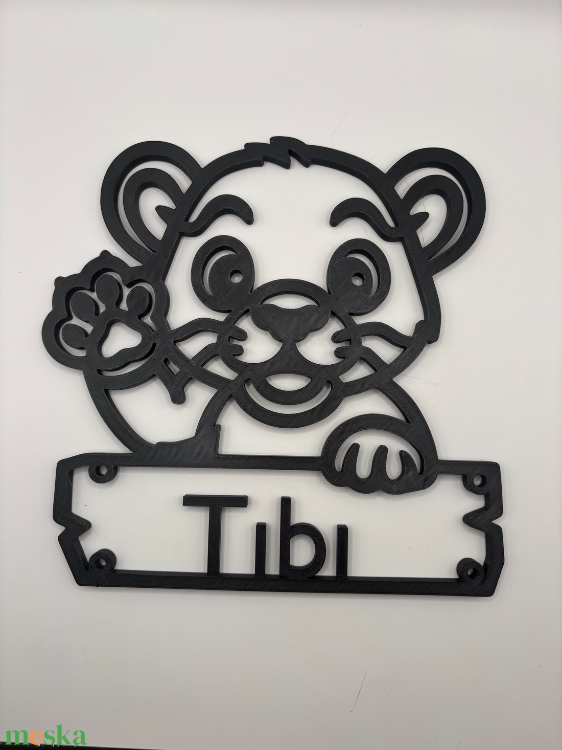 Személyre szabható integető kis oroszlán névtáblával - baba - mama - babaszoba dekoráció - baba névtábla - Meska.hu