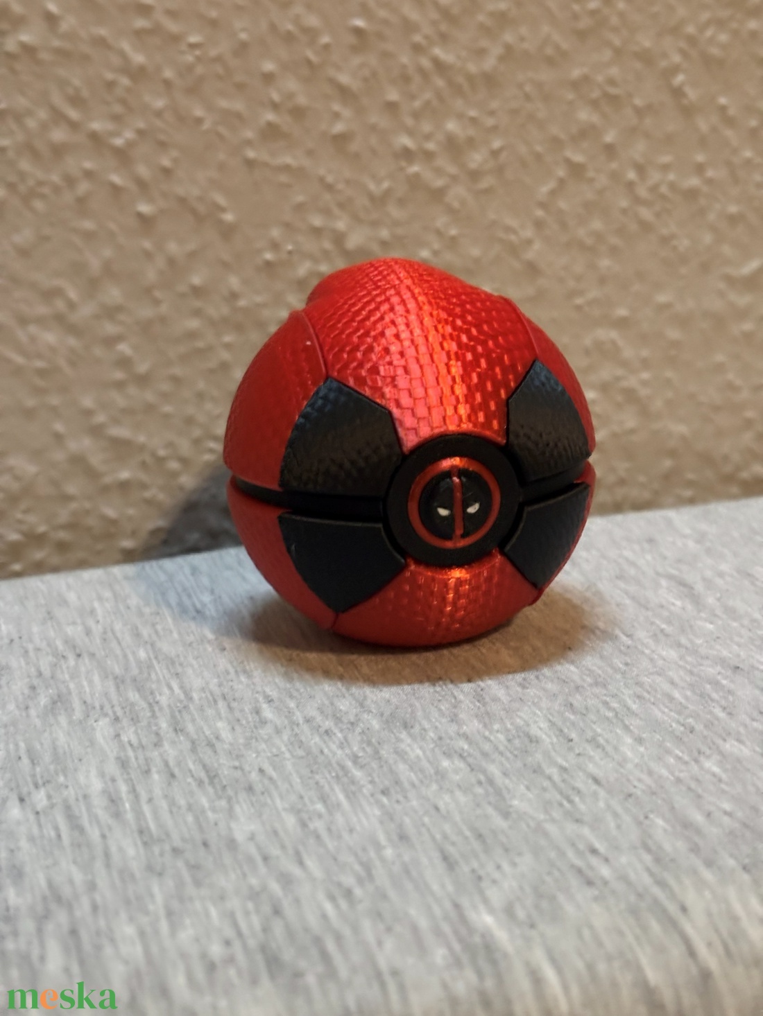 Szuperhős ihlette gömb dekoráció - kellékek & szerszámok - dekorációs kellékek - egyéb kellékek - Meska.hu