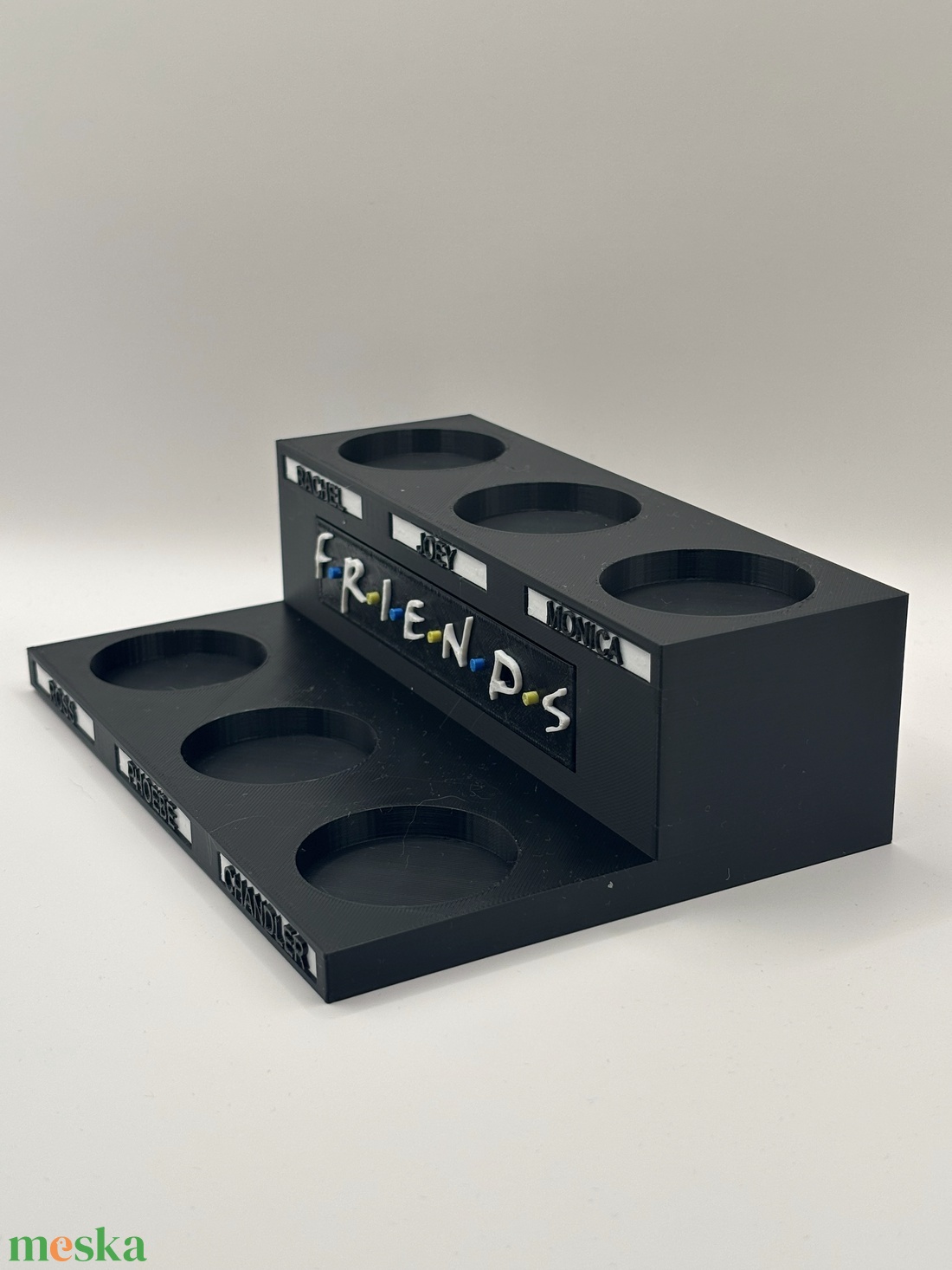 Friends ihlette McDonald's figura tartó - esküvő - dekoráció - helyszíni dekor - Meska.hu