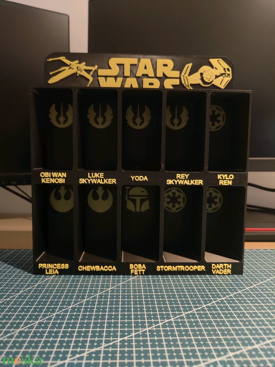 Star Wars kinder joy figura tartó - otthon & életmód - dekoráció - asztal és polc dekoráció - dekorációs tál, tartó - Meska.hu