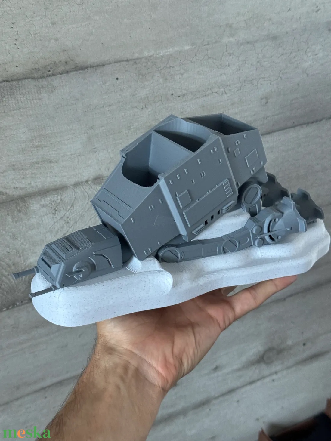 Star Wars AT-AT távirányító tartó - otthon & életmód - dekoráció - asztal és polc dekoráció - asztaldísz - Meska.hu