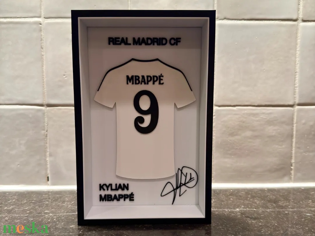 Kylian Mbappé egyedi dekor - otthon & életmód - dekoráció - dísztárgy - Meska.hu