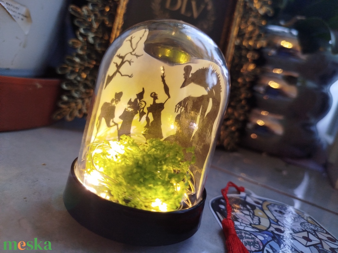 Harry Potteres ihlette polc dekoráció  - otthon & életmód - dekoráció - asztal és polc dekoráció - könyvszobor - Meska.hu