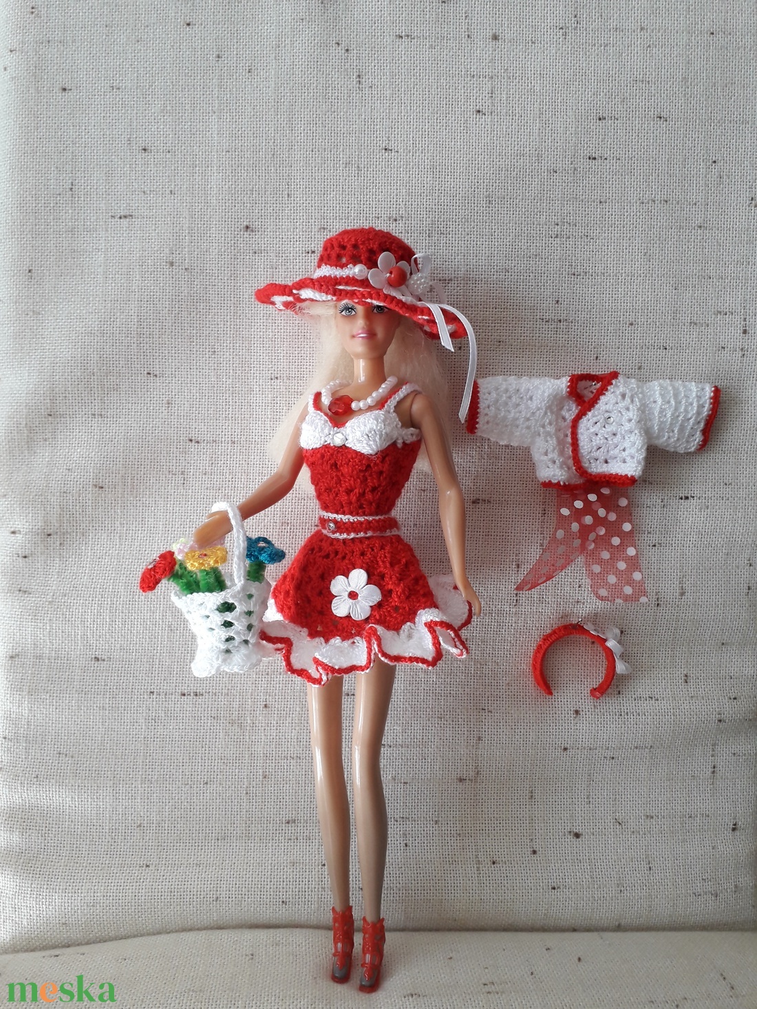 Barbie ruha garnitúra - játék & sport - baba & babaház - babaruha, babakellék - Meska.hu Barbie ruha garnitúra - játék & sport - baba & babaház - babaruha, babakellék - Meska.hu