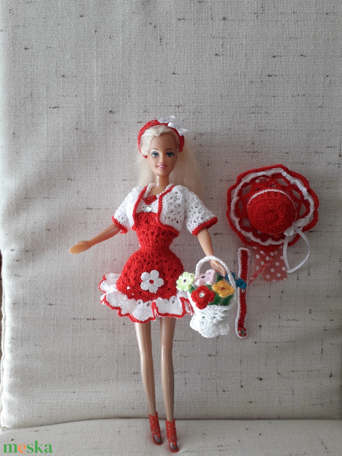 Barbie ruha garnitúra - játék & sport - baba & babaház - babaruha, babakellék - Meska.hu Barbie ruha garnitúra - játék & sport - baba & babaház - babaruha, babakellék - Meska.hu