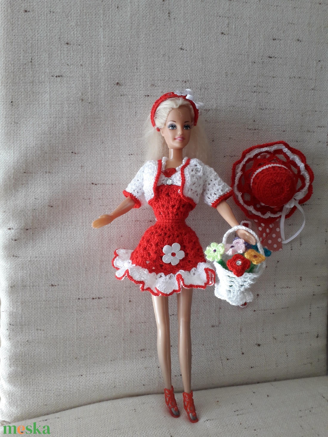 Barbie ruha garnitúra - játék & sport - baba & babaház - babaruha, babakellék - Meska.hu Barbie ruha garnitúra - játék & sport - baba & babaház - babaruha, babakellék - Meska.hu