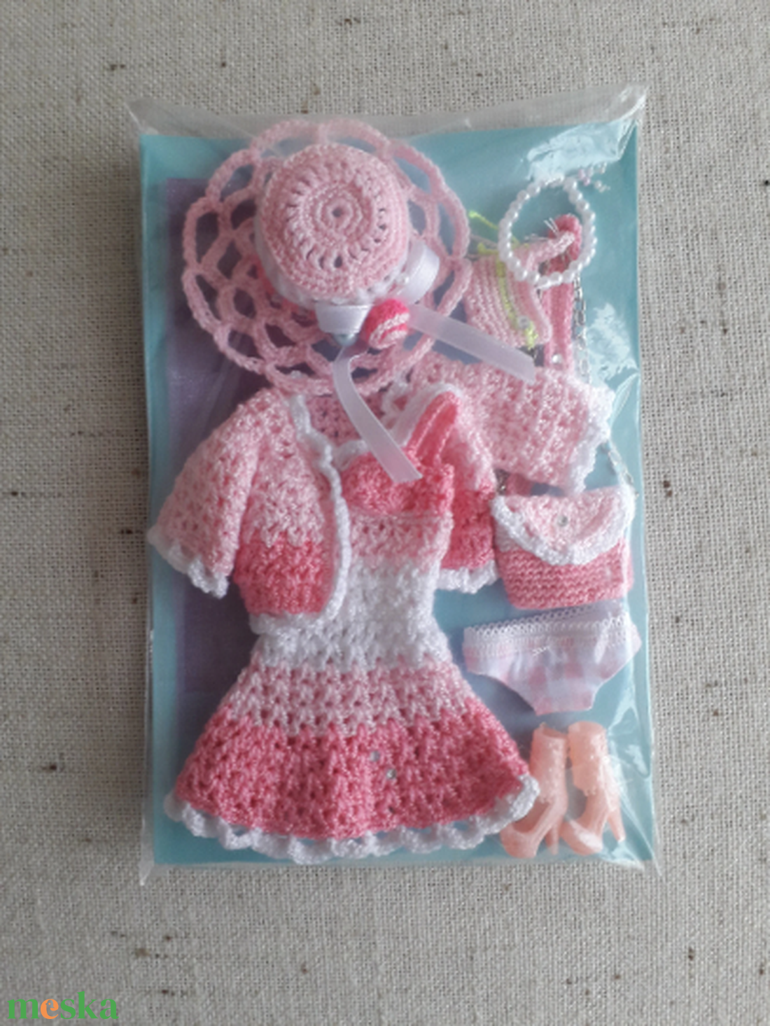 Barbie babaruha garnitúra - játék & sport - baba & babaház - barbie ruhák - Meska.hu Barbie babaruha garnitúra - játék & sport - baba & babaház - barbie ruhák - Meska.hu