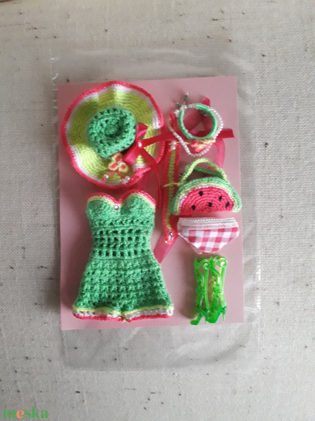 Barbie ruha garnitúra - játék & sport - baba & babaház - babaruha, babakellék - Meska.hu Barbie ruha garnitúra - játék & sport - baba & babaház - babaruha, babakellék - Meska.hu