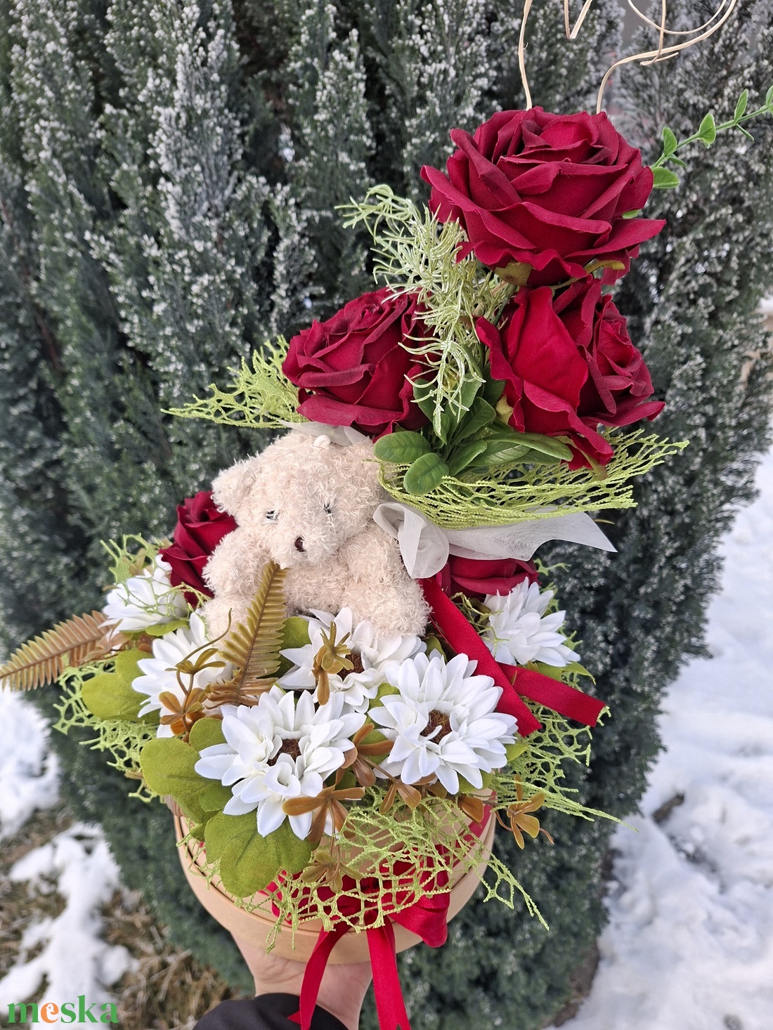 Valentin napi ajándékbox macival - otthon & életmód - virágdekoráció - virágok - virágbox - Meska.hu