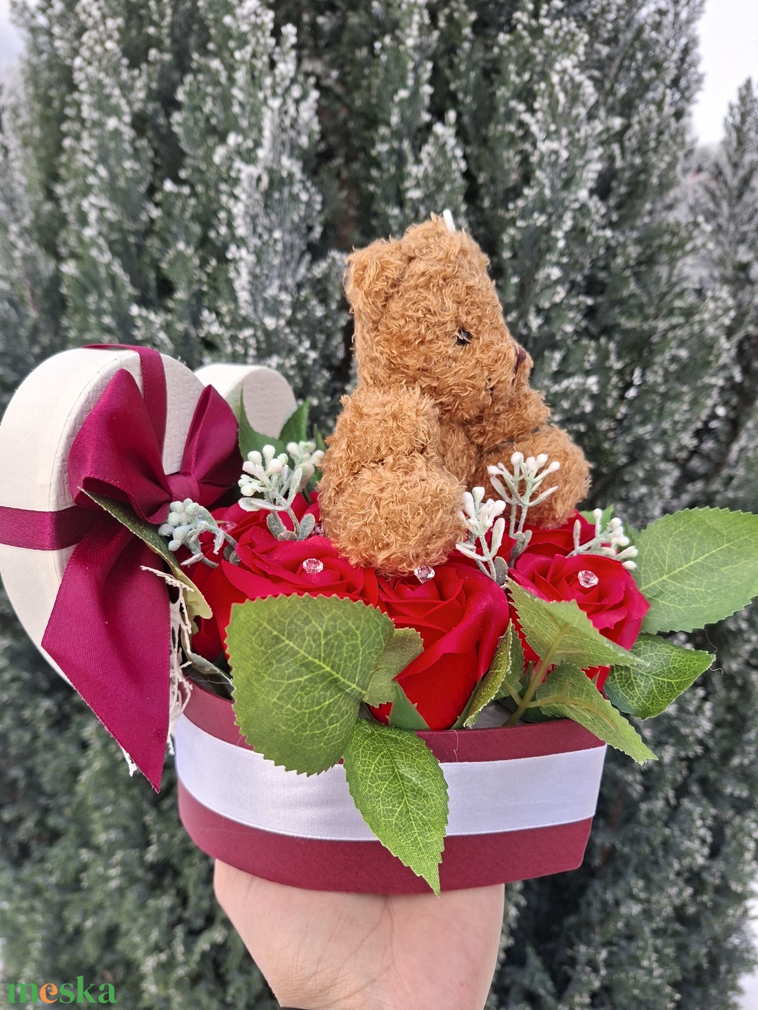 Szív alakú szappanrózsa box plüss macival � a szerelem ékköve  - otthon & életmód - virágdekoráció - virágok - virágbox - Meska.hu
